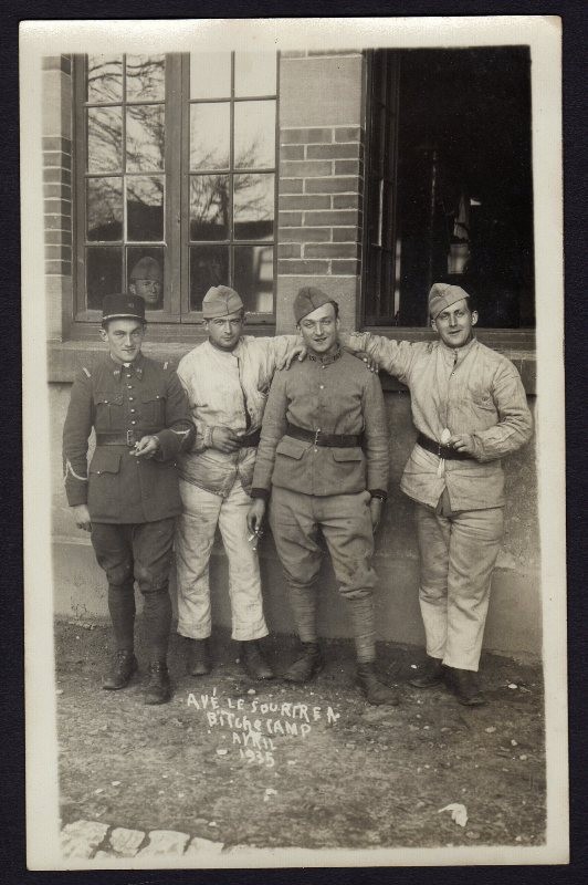 CPA Carte Photo CAMP DE BITCHE 57 Soldats Avril 1935